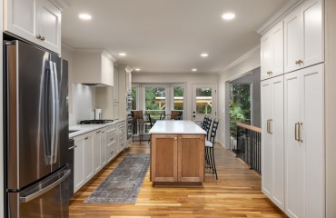 2355_Lime_Rock_Rd_Vestavia_Kitchen8.jpg