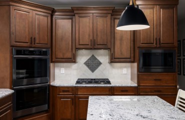 250_Trace_Ridge_Rd_-_Kitchen_-_SouthFace_Renovations-8.jpg