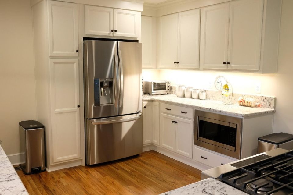 House Interior Painted and Remodeled – photo 4