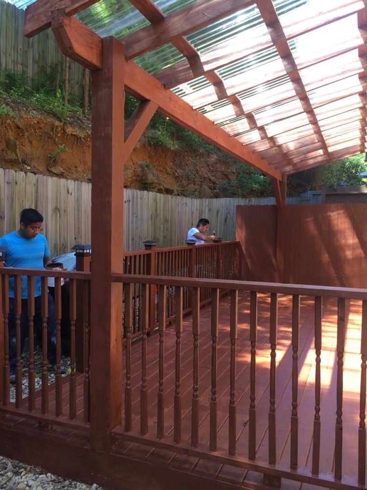 Deck with a clear corrugated roof system – photo 10