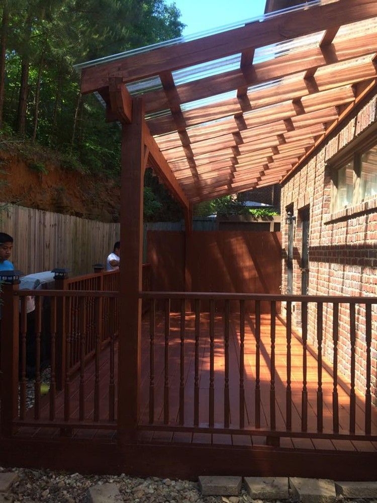 Deck with a clear corrugated roof system – photo 11