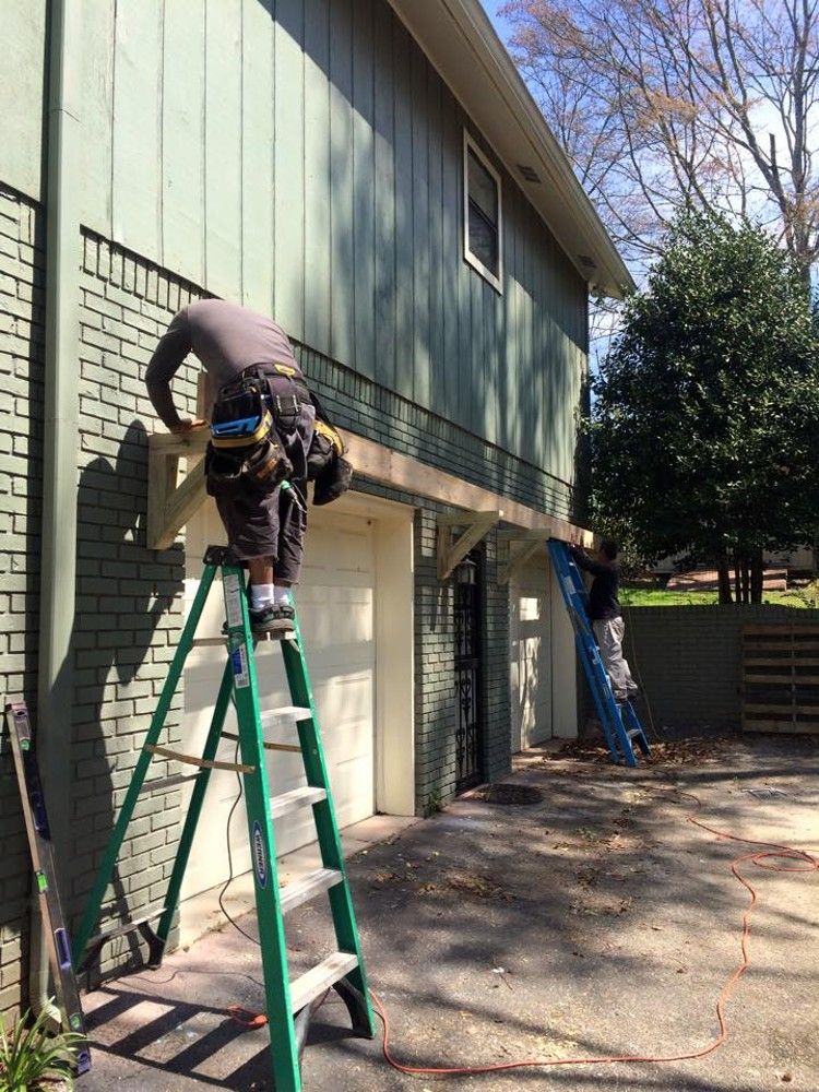 House exterior painted, deck built in Birmingham, AL – photo 15