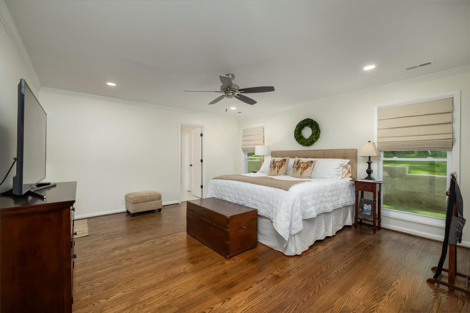 Master suite, laundry room addition and living room, kitchen remodel – photo 13