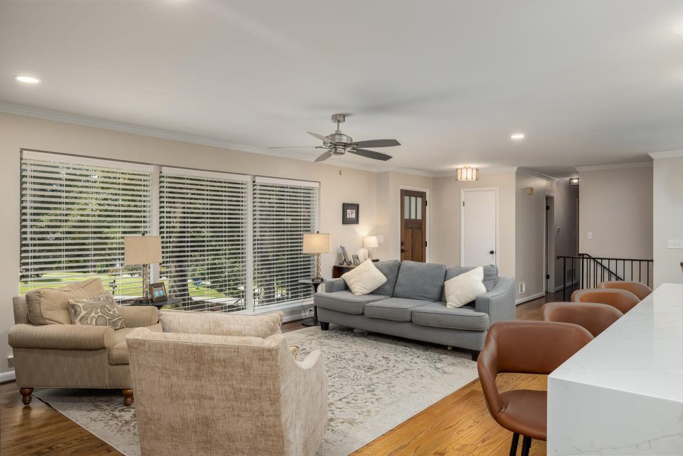 Master suite, laundry room addition and living room, kitchen remodel – photo 25