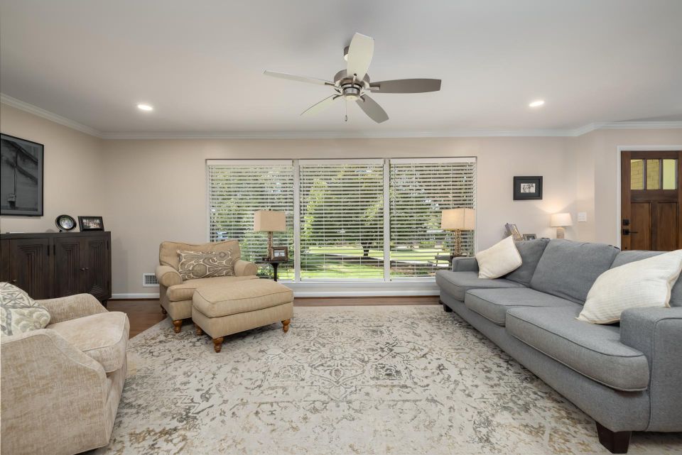 Master suite, laundry room addition and living room, kitchen remodel – photo 26
