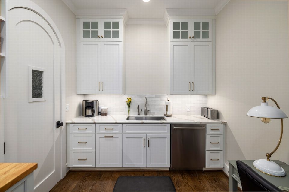 8,000 Sq Ft Home Completely Remodeled – photo 4