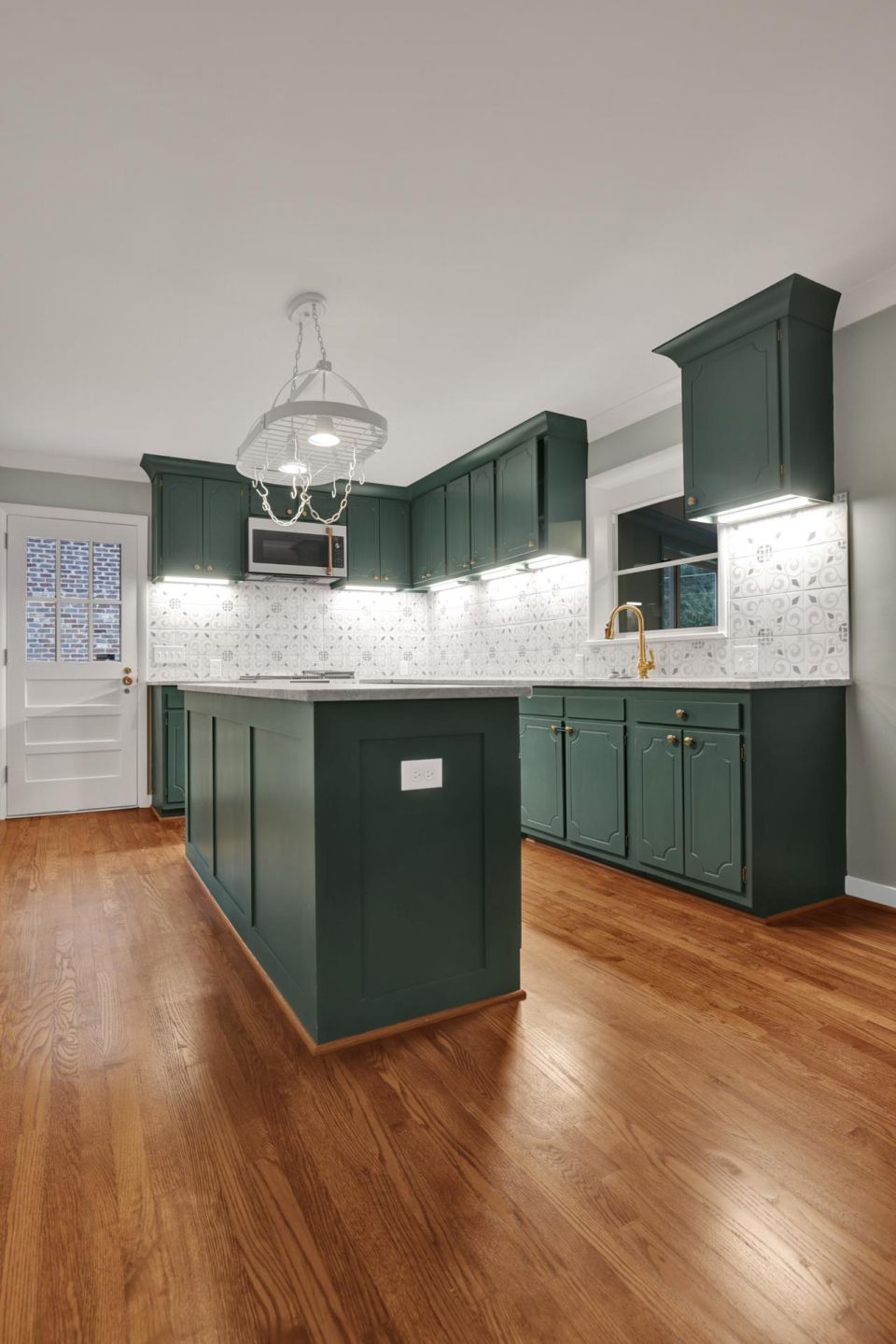 The Mack Project: A Complete Home Rebirth Inside and Out – photo 7