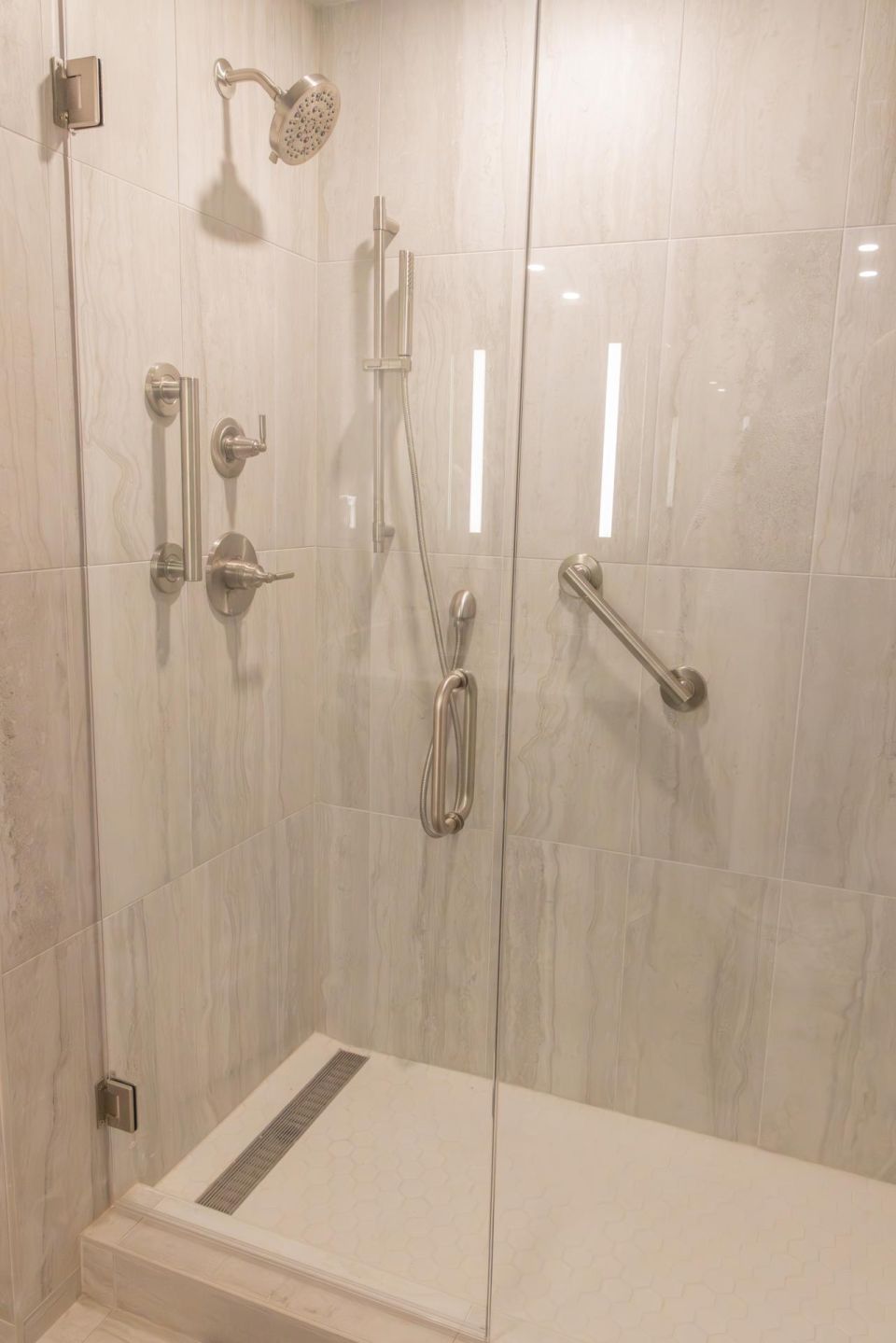 Avalon Apartments – photo 6