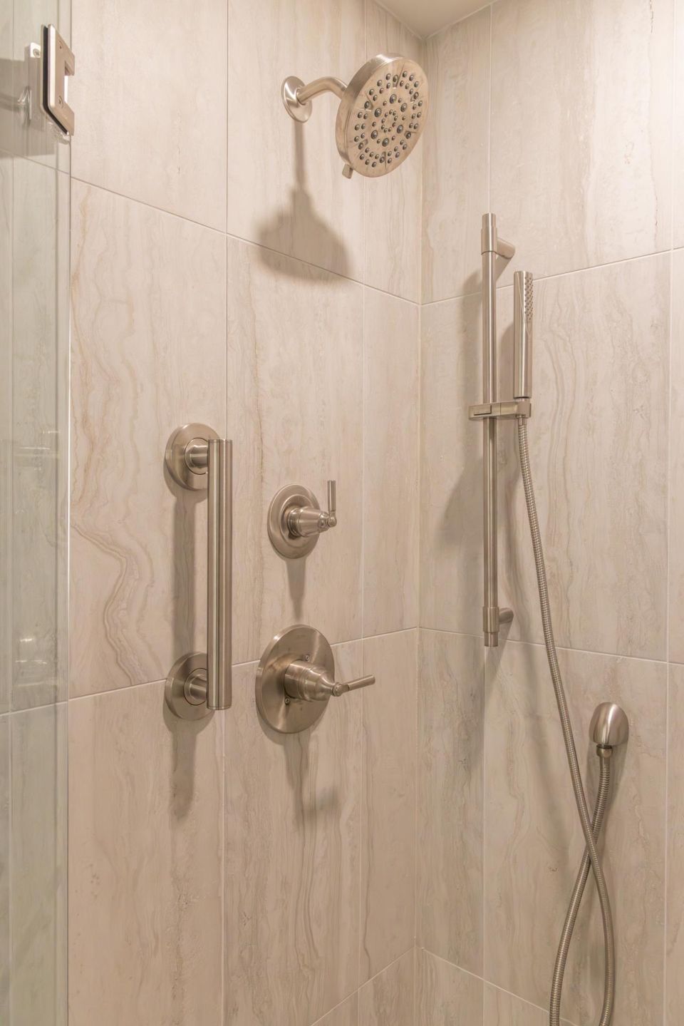 Avalon Apartments – photo 7