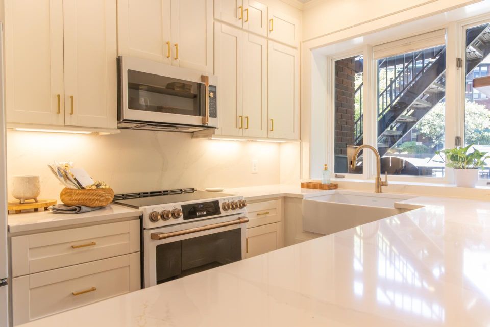 Avalon Apartments – photo 12
