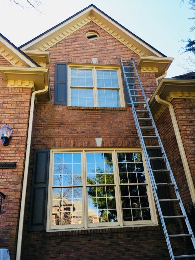 House trim repaired and painted in Birmingham, AL – photo 3