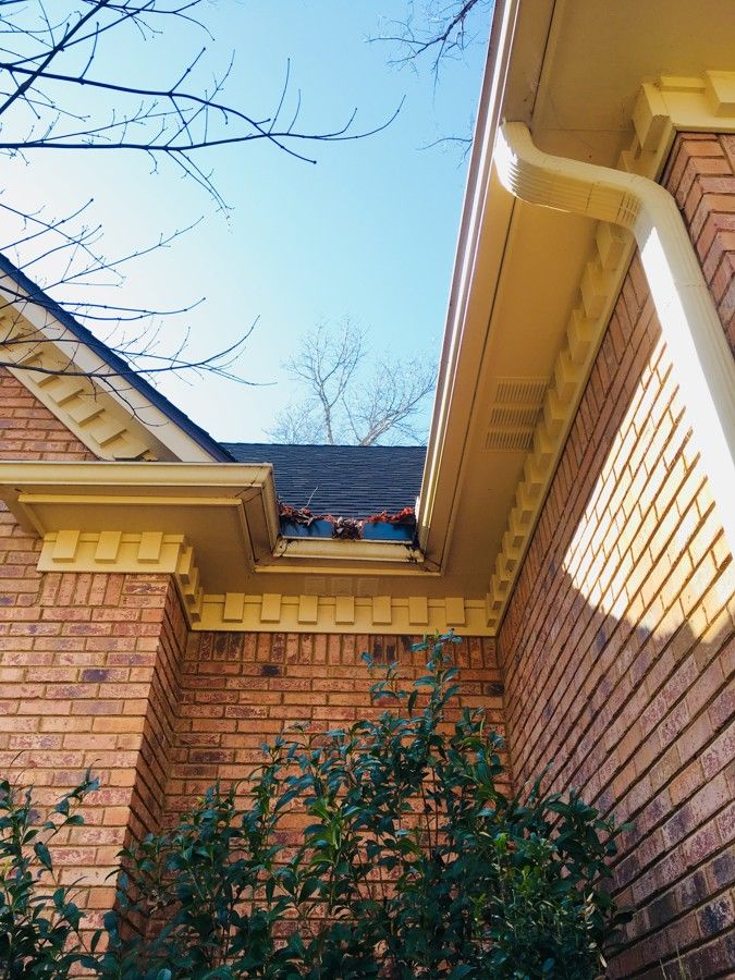 House trim repaired and painted in Birmingham, AL – photo 6