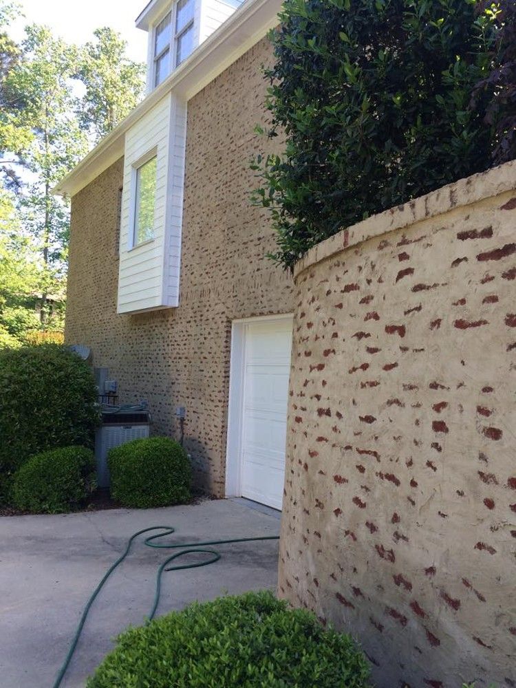 Mortar washed brick house in Greystone, AL – photo 2
