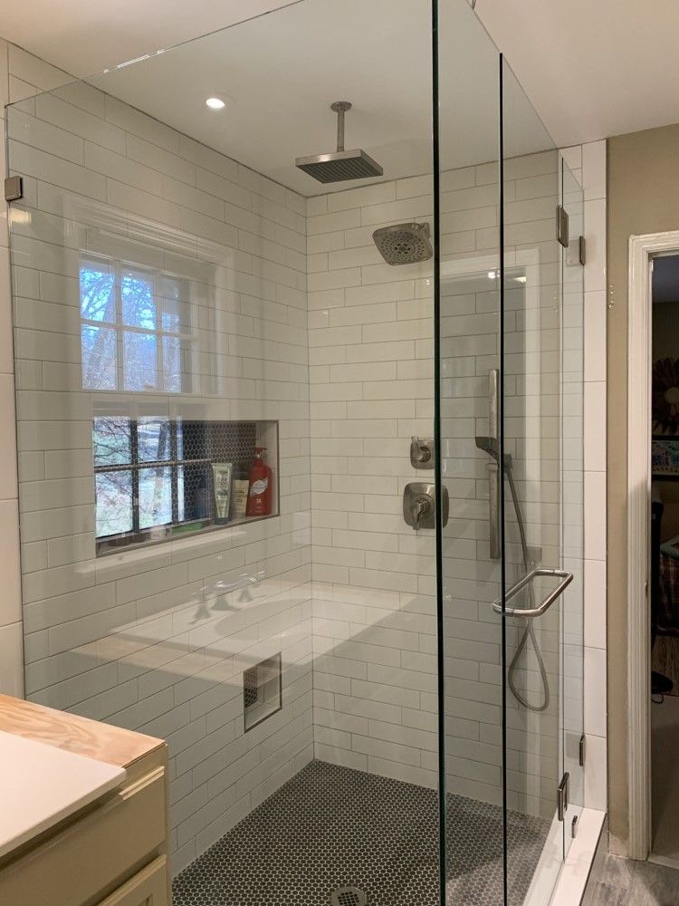 Big Glass Shower Installed – photo 3