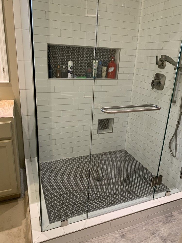 Big Glass Shower Installed – photo 6